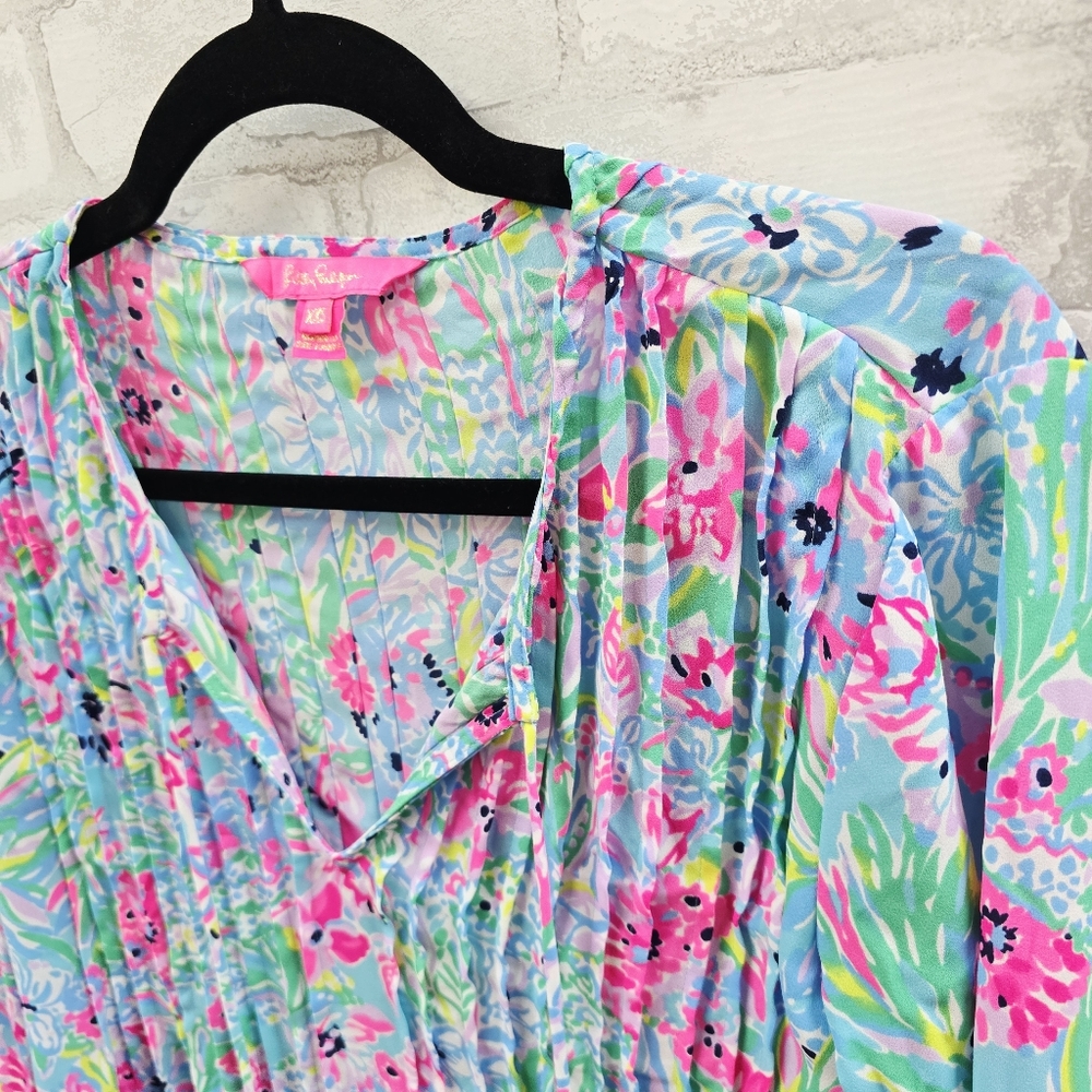Lilly Pulitzer Pleated Blouse - Picture 3 of 8